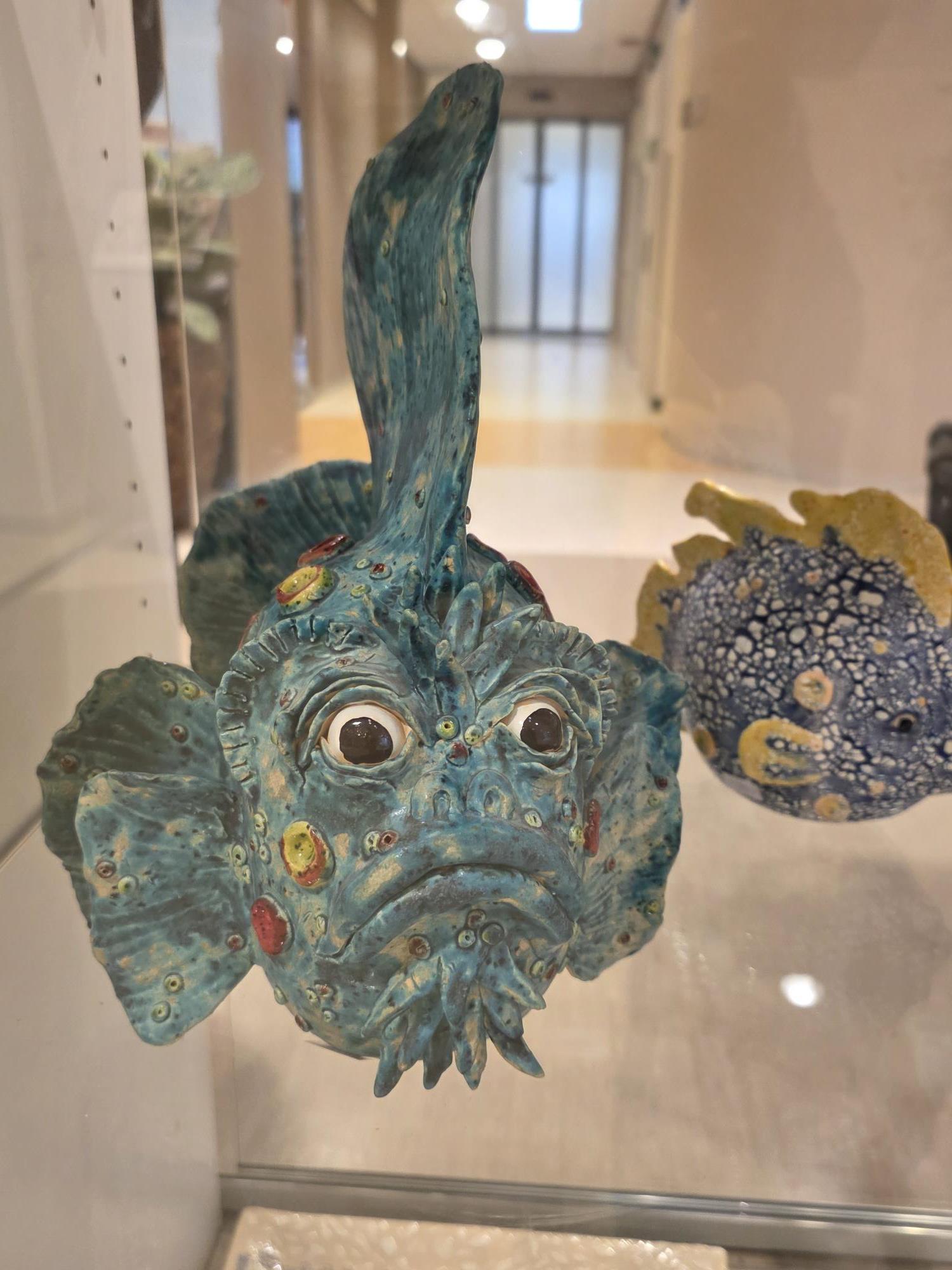 Nieuwe expositie van schilderijen en keramiek