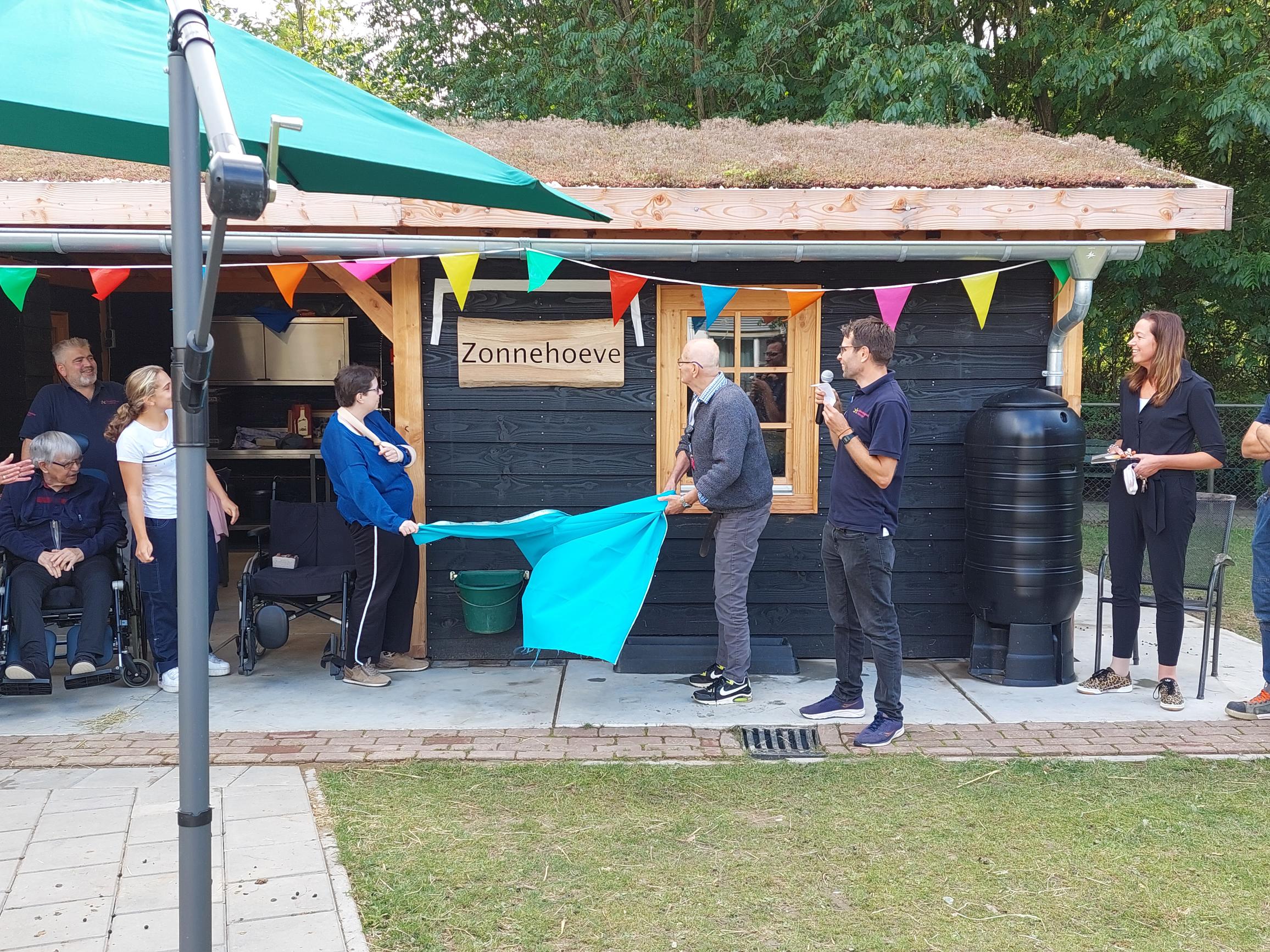 De nieuwe dierenweide 'Zonnehoeve' is geopend